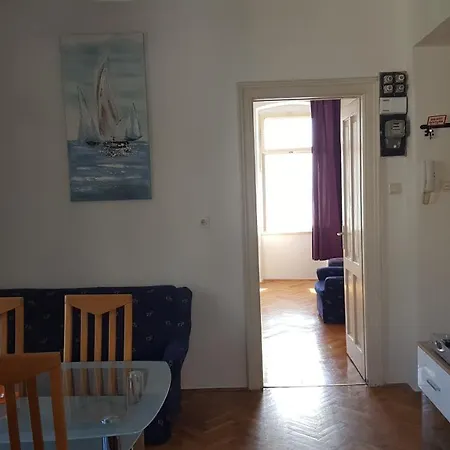 Apartment Sandi *